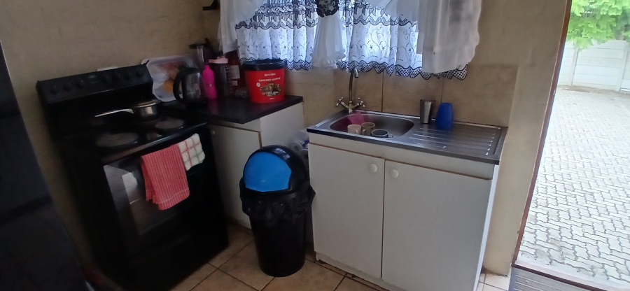 18 Bedroom Property for Sale in College Hill Eastern Cape